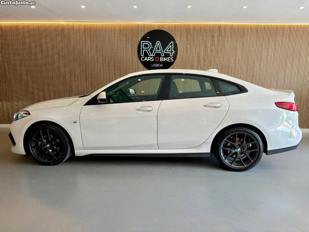 BMW 216 d Pack Desportivo M — fotografia 11