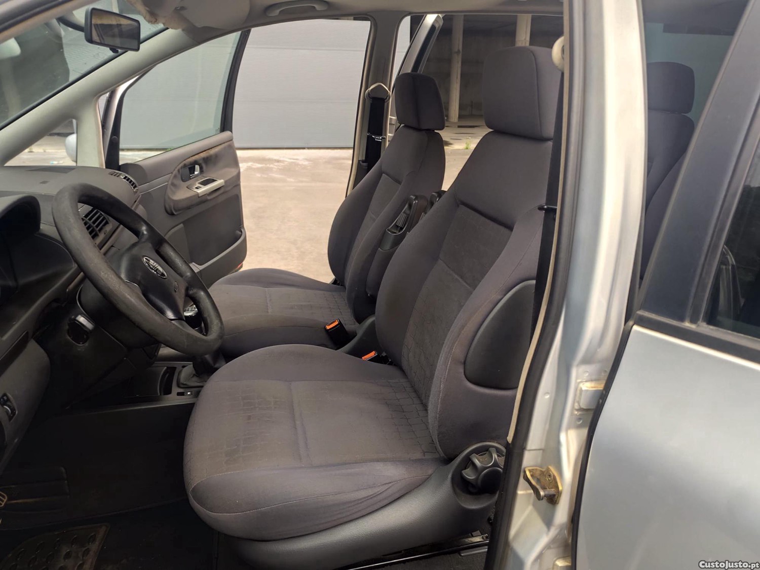 SEAT Alhambra 1.9 — fotografia 5
