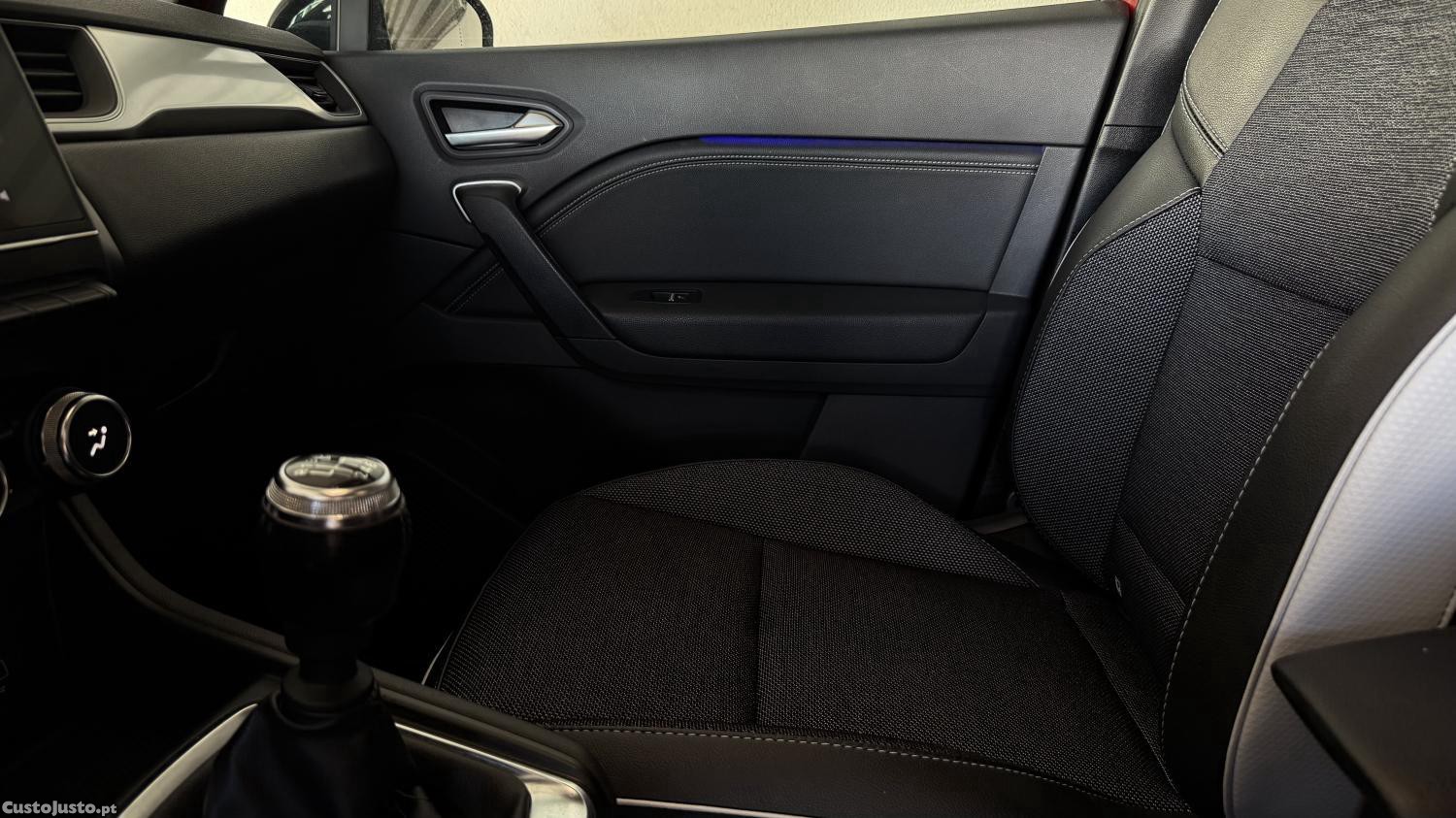 Renault Captur 1.0 TCe Evolution — fotografia 5