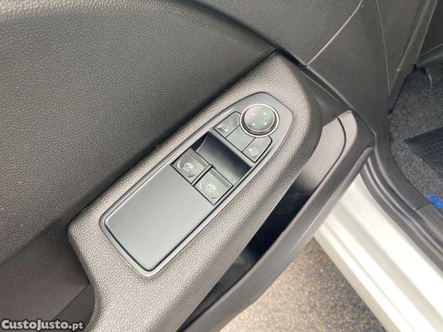 Renault Clio TCe 90 EQUILIBRE — fotografia 7