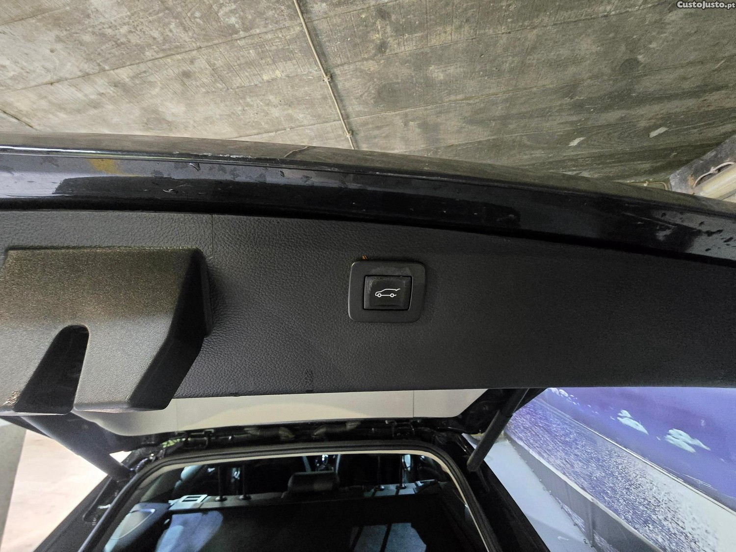 Opel Astra Sports Tourer 1.6 CDTI Dynamic S/S — fotografia 13