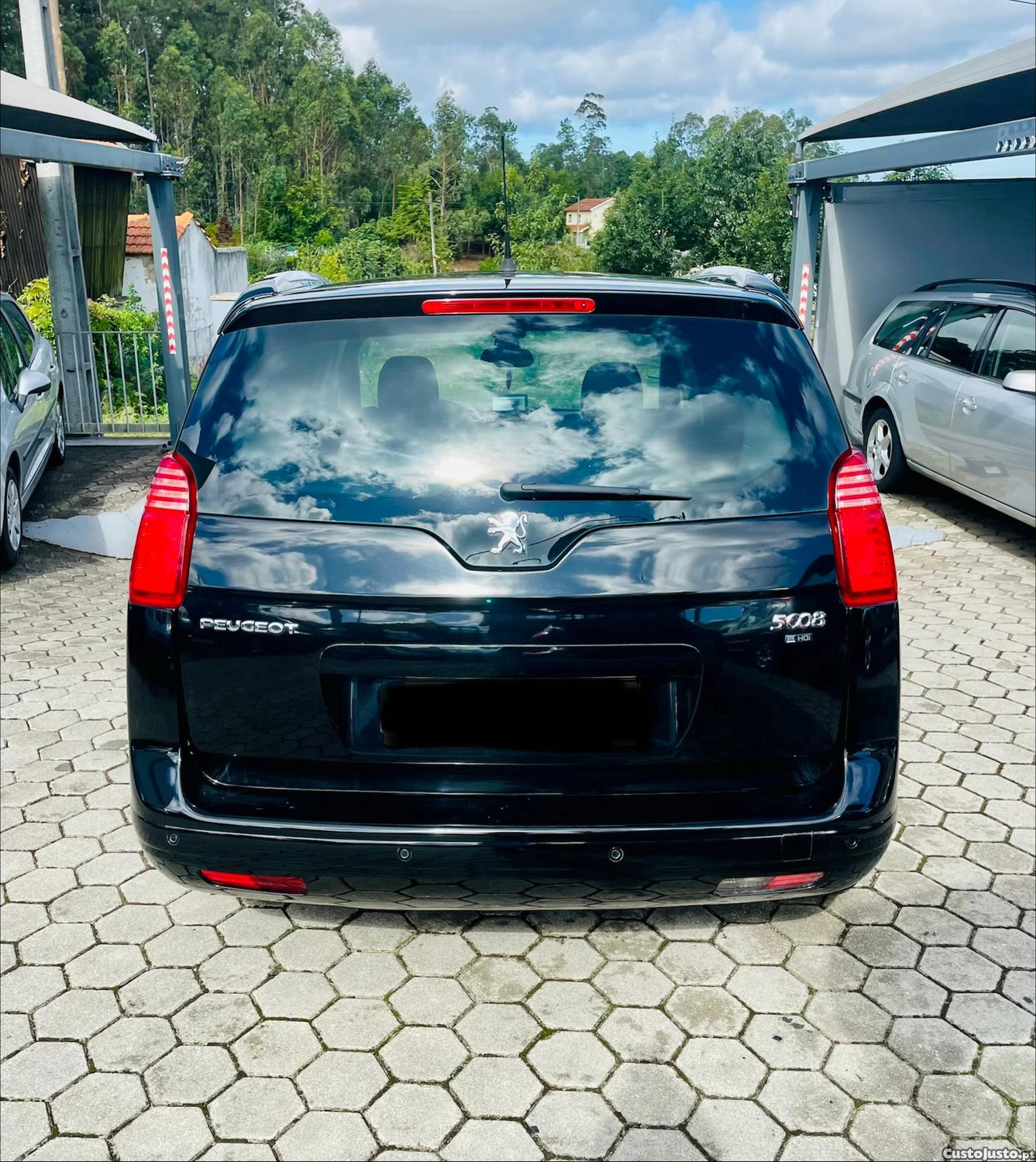 Peugeot 5008 1.6 e-HDi 7L Allure 2-Tronic — fotografia 11