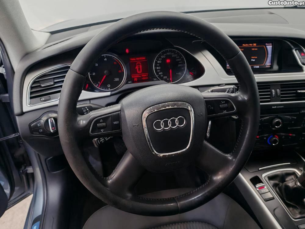 Audi A4 2.0 TDI Advance — fotografia 4