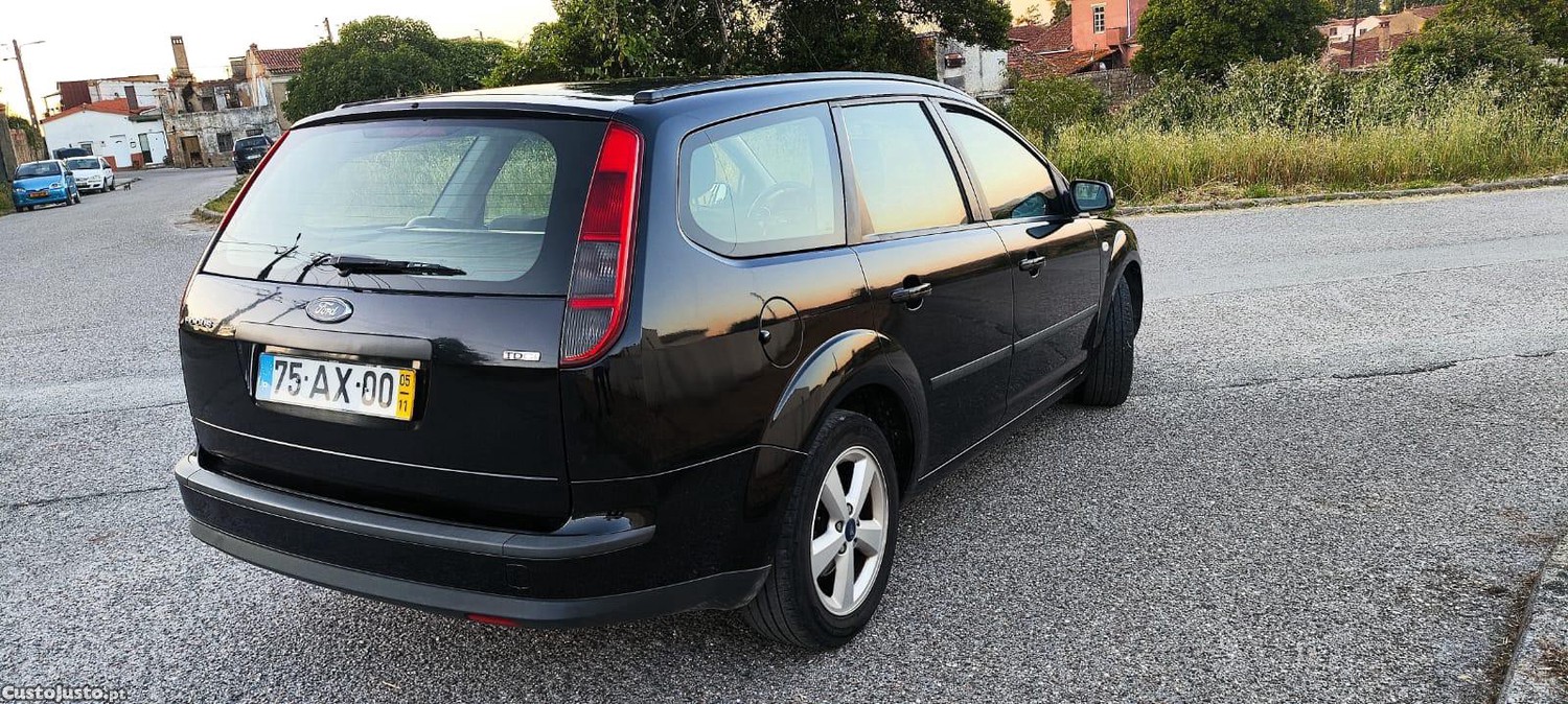 Ford Focus 1.6 TDCI — fotografia 6