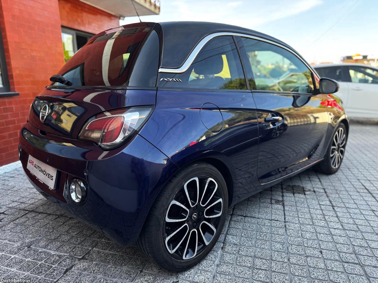 Opel Adam 1.0 T Glam Nacional — fotografia 6