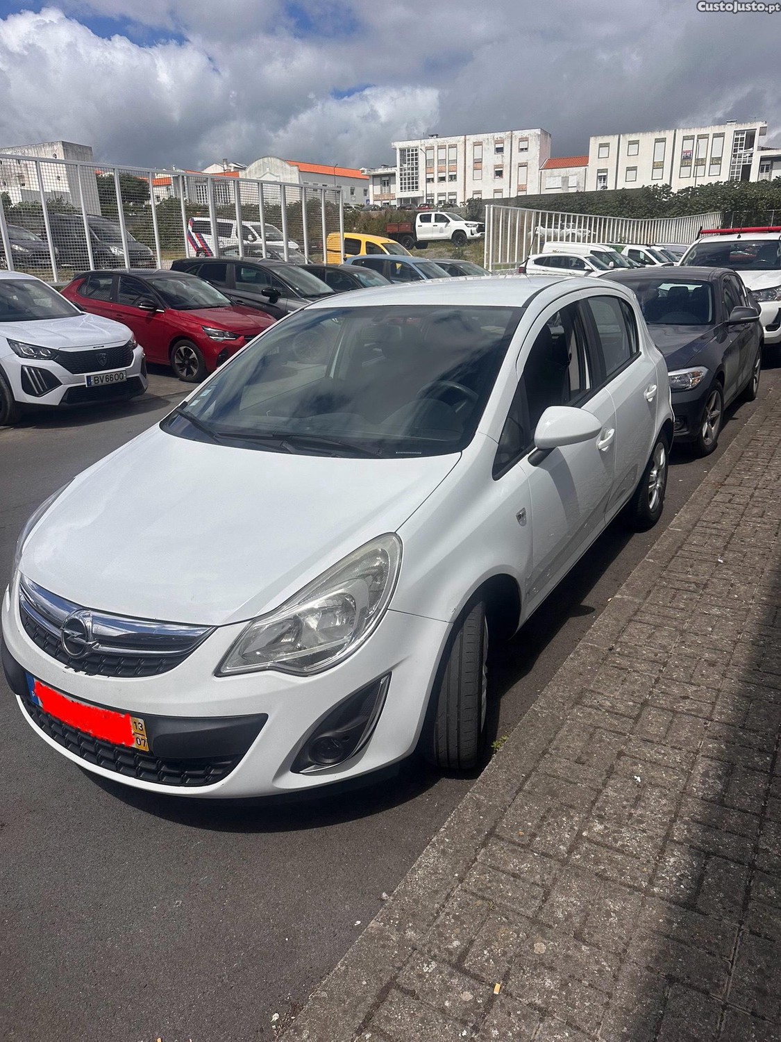 Opel Corsa 1.2 - 13 foto 3