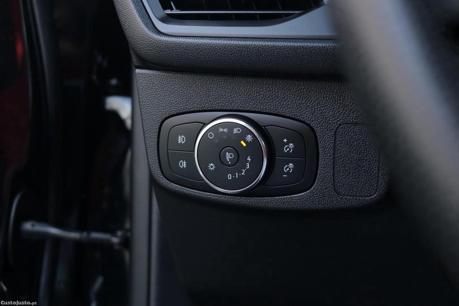 Ford Focus SW 1.0 EcoBoost ST-Line Auto 125cv — fotografia 27