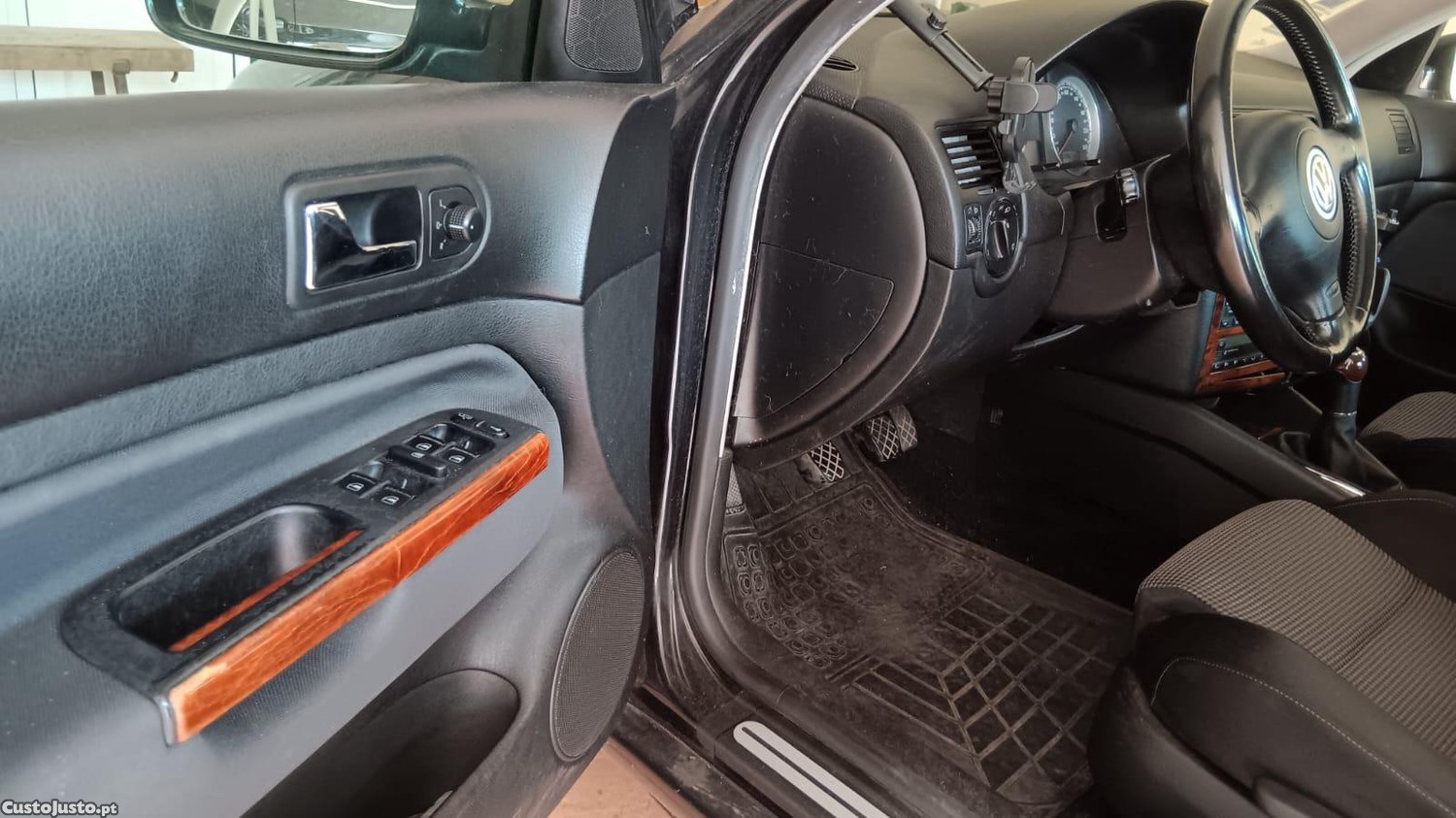 Volkswagen Bora 1.9 tdi 130cv — fotografia 5