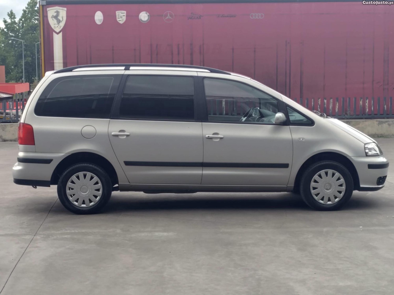 SEAT Alhambra 1.9 — fotografia 2