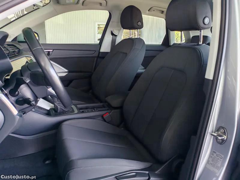 Audi Q3 45 TFSIe S Tronic — fotografia 12