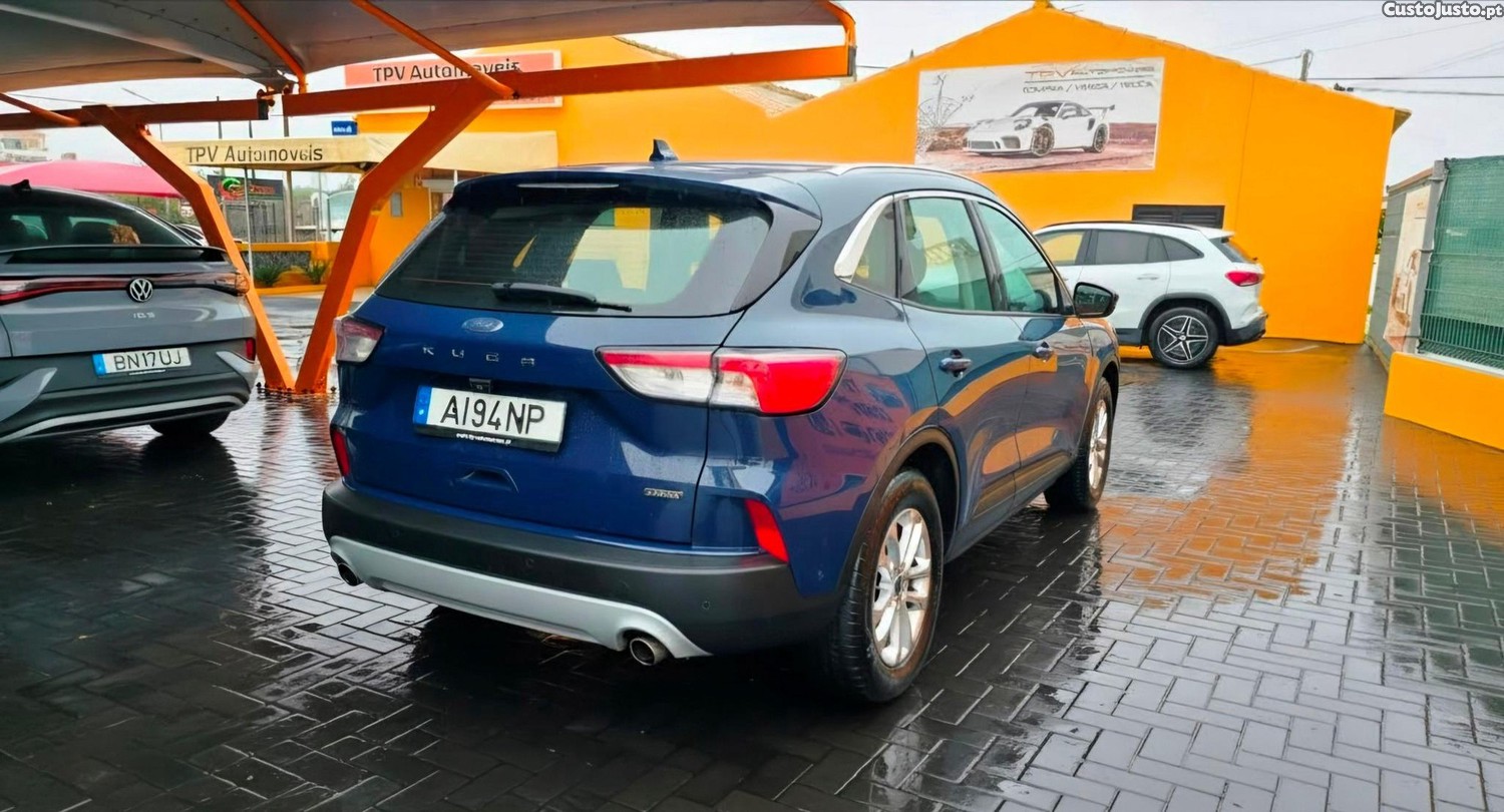 Ford Kuga 2.5 PHEV Titanium - 21 — photo 2