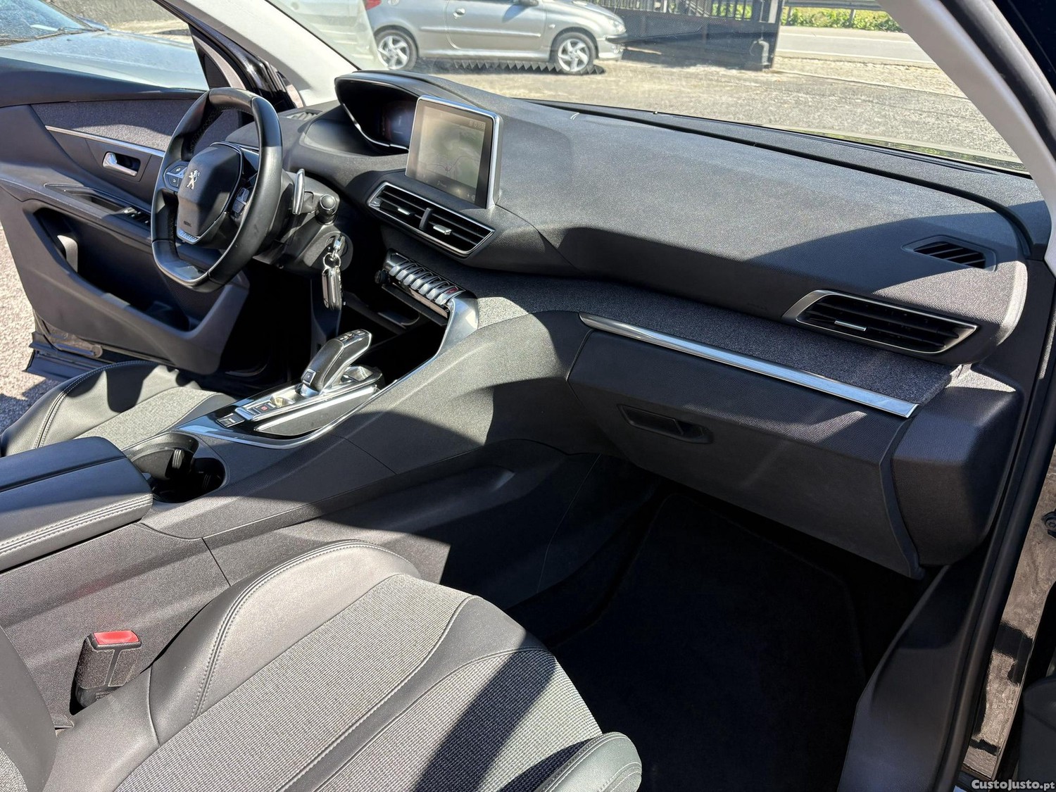 Peugeot 3008 1.2 PureTech Allure EAT8 — fotografia 12