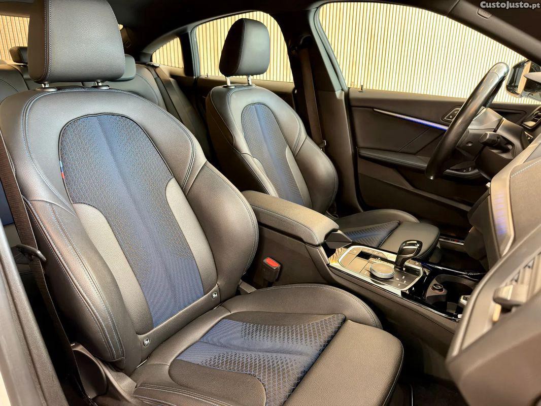 BMW 216 d Pack Desportivo M — fotografia 10