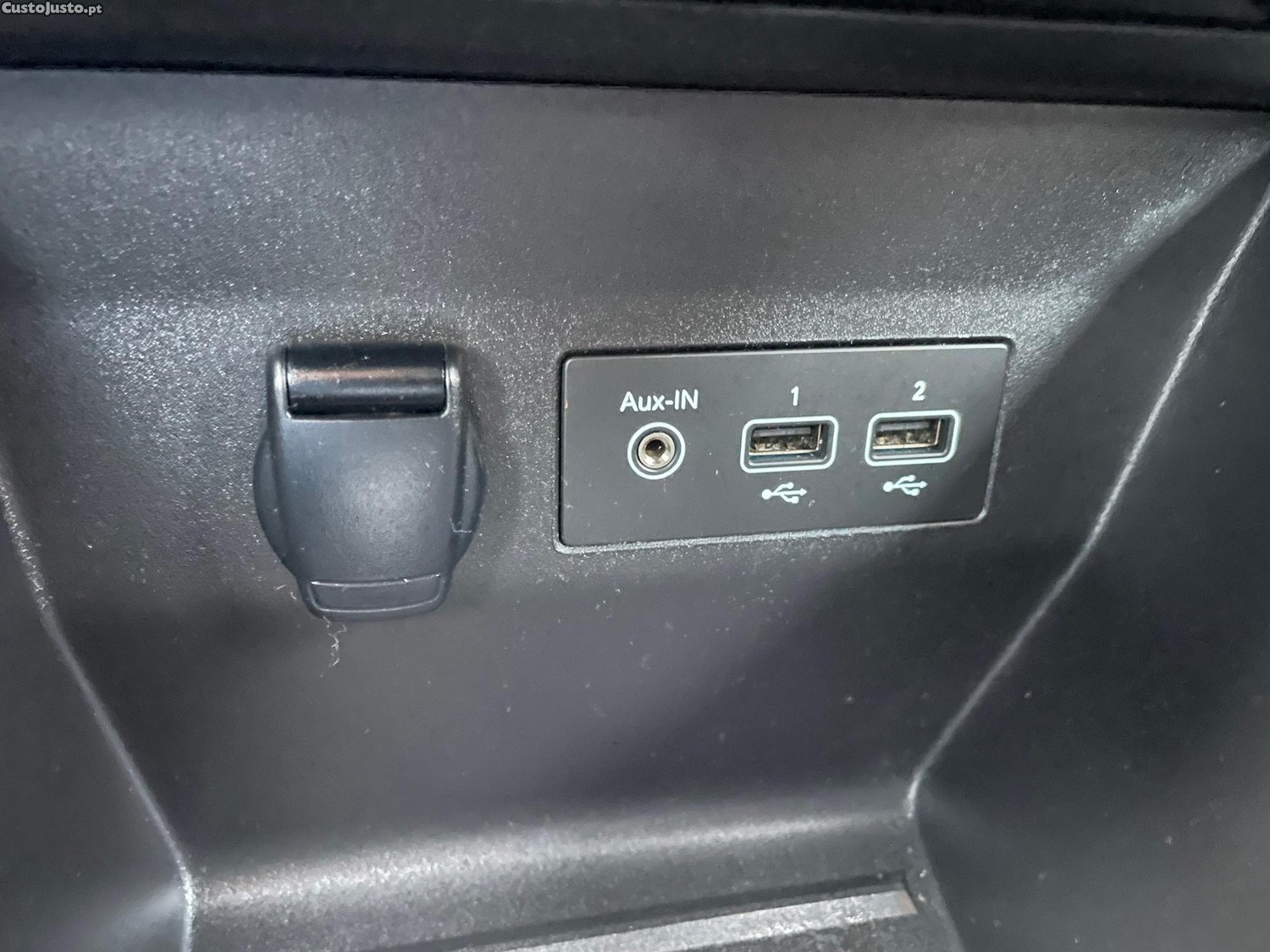Renault Clio 1.0 SCe Zen — fotografia 4