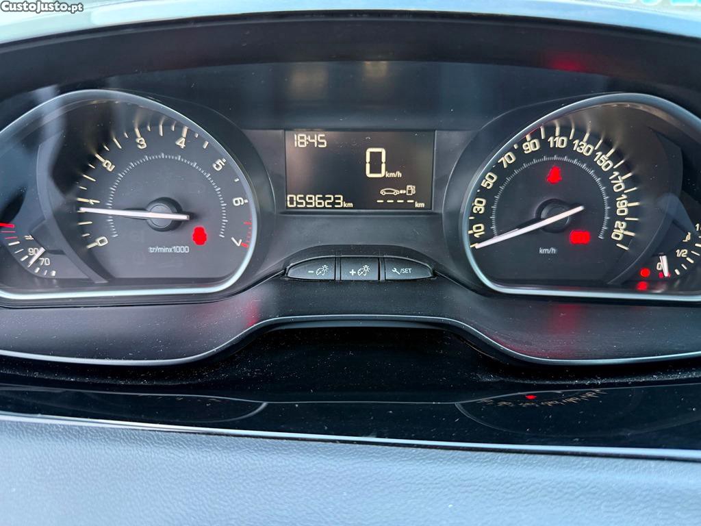 Peugeot 208 Like 1.2i 68cv 50.000km 02/2019 — fotografia 2