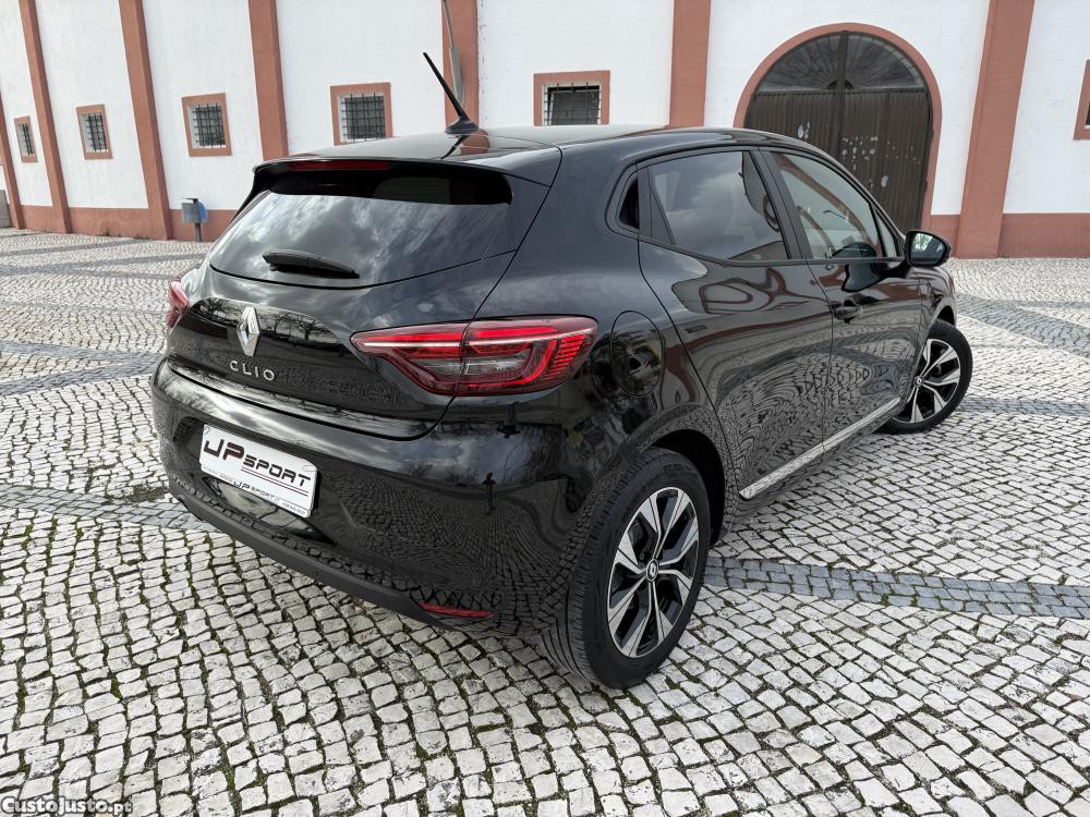 Renault Clio 1.5 Blue dCi Evoluti — fotografia 16