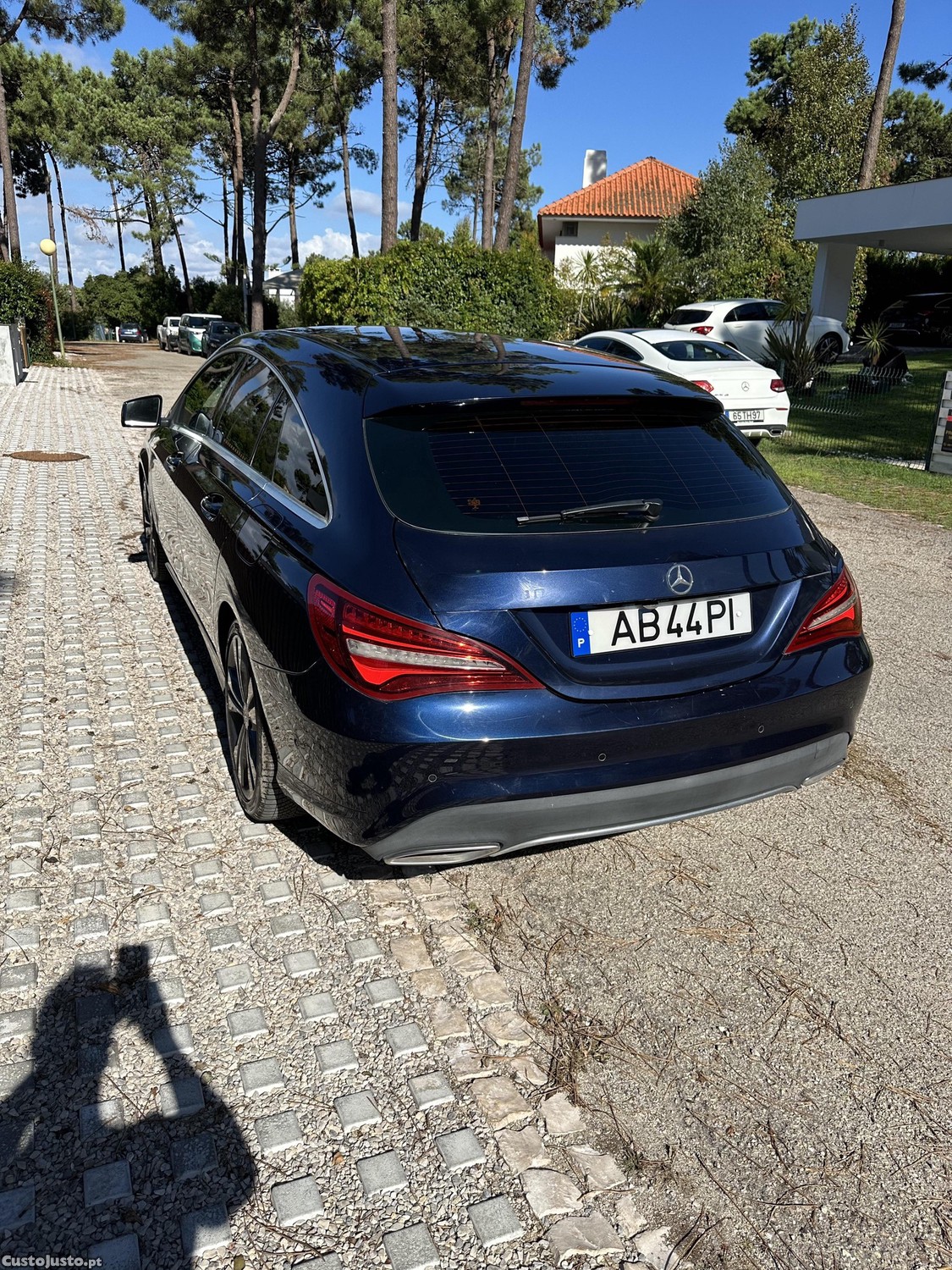 Mercedes-Benz CLA 180 Shooting Break — fotografia 3