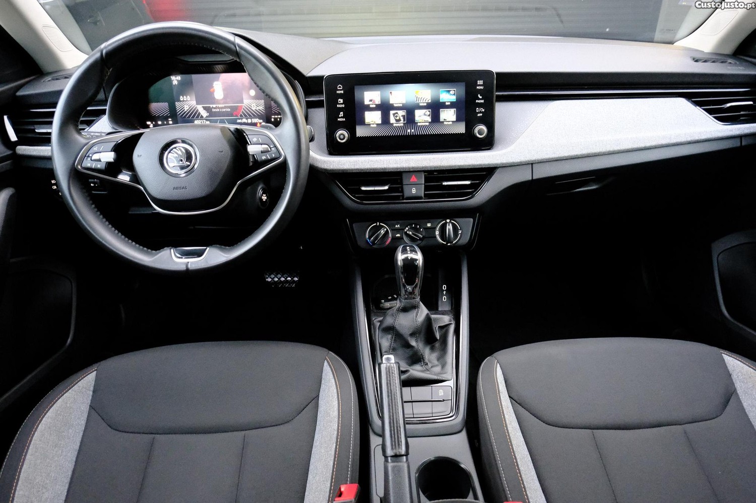 Skoda Kamiq 1.0 TSI DSG — fotografia 14