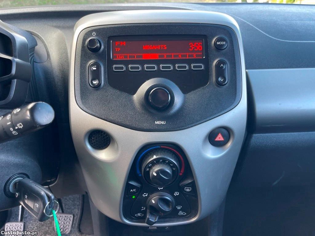 Citroën C1 1.0 Vti Feel — fotografia 5