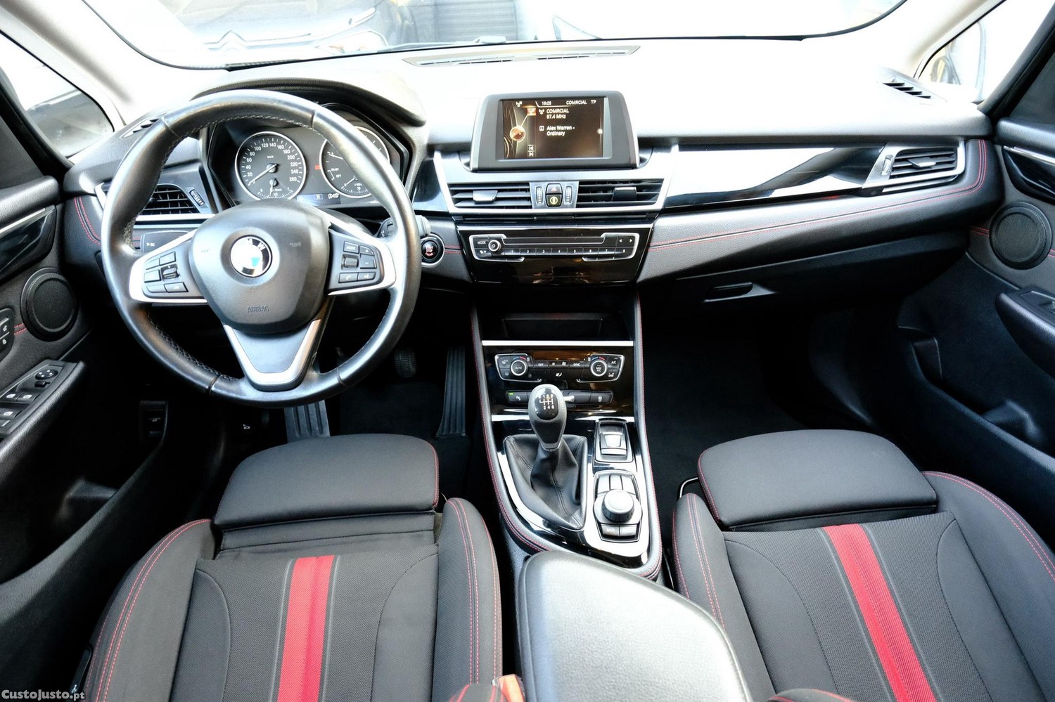 BMW 216 Gran Tourer d Line Sport — fotografia 13