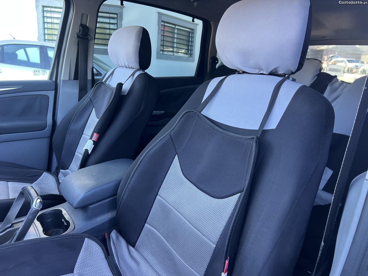 Ford S-Max 7 lugares — fotografia 4