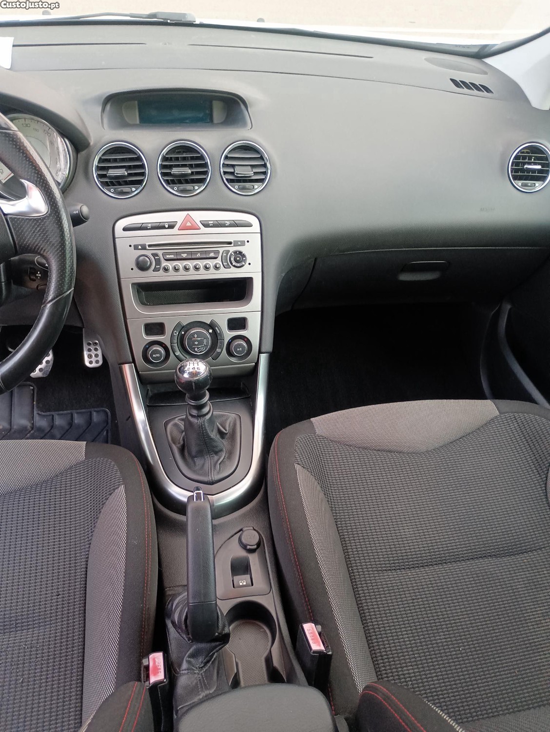 Peugeot 308 SW 1.6 HDi 112 CV NACIONAL — fotografia 4