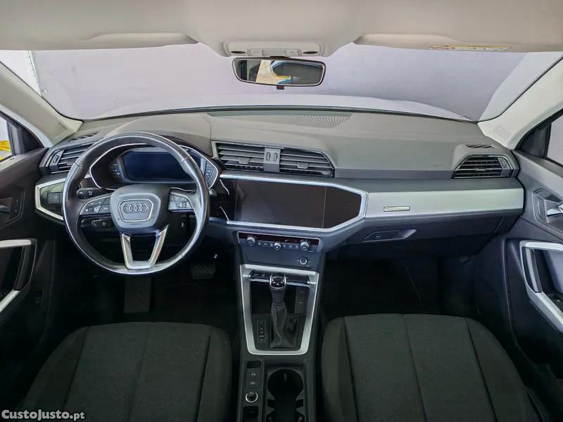 Audi Q3 45 TFSIe S Tronic — fotografia 10