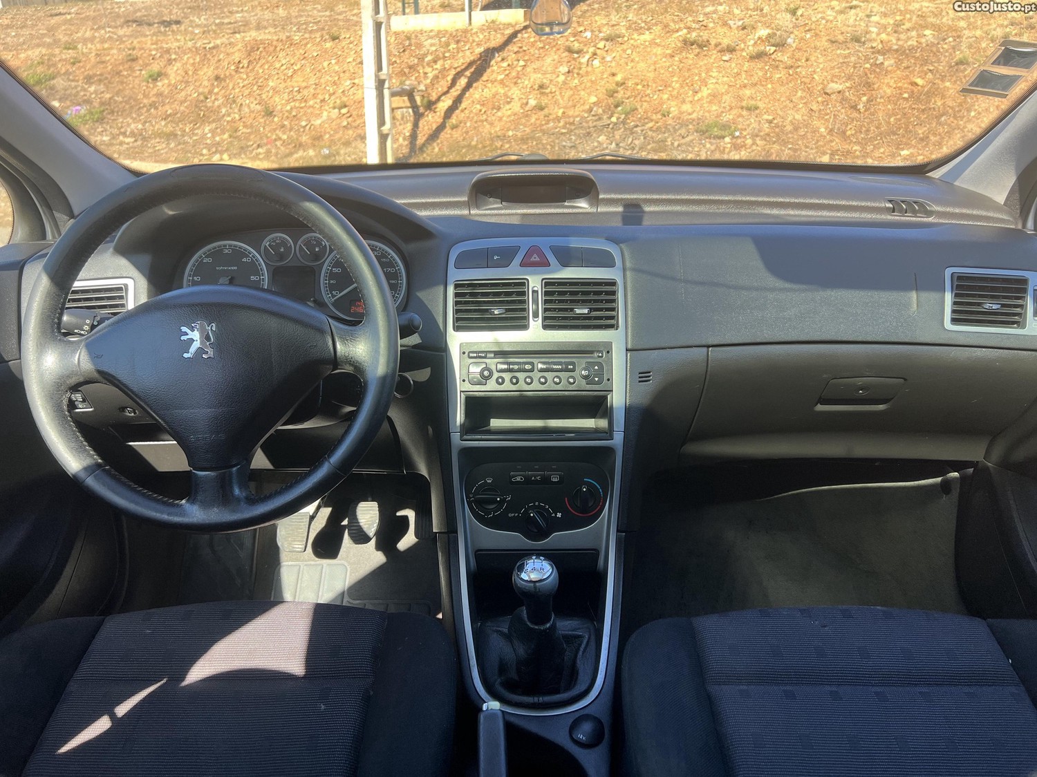 Peugeot 307 SW 2.0HDI — fotografia 4