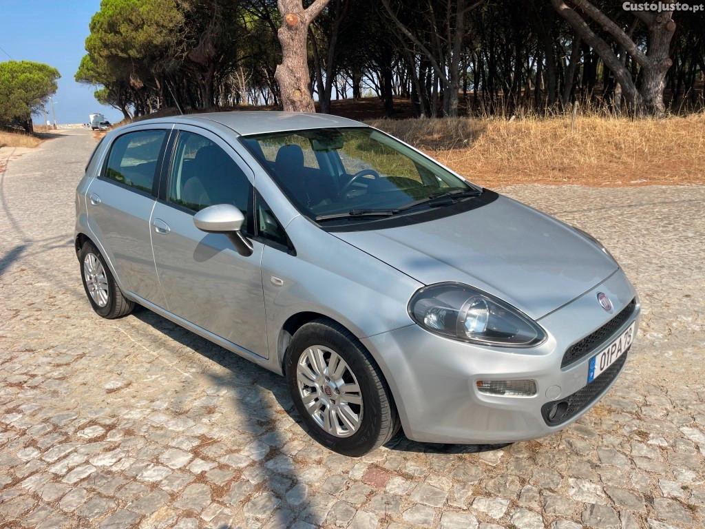 Fiat Punto 1.3 M-Jet Lounge — fotografia 11