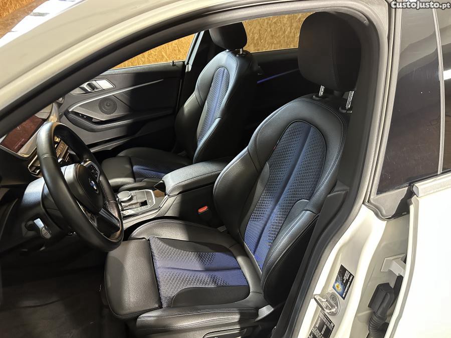 BMW 216 d Pack Desportivo M — fotografia 13