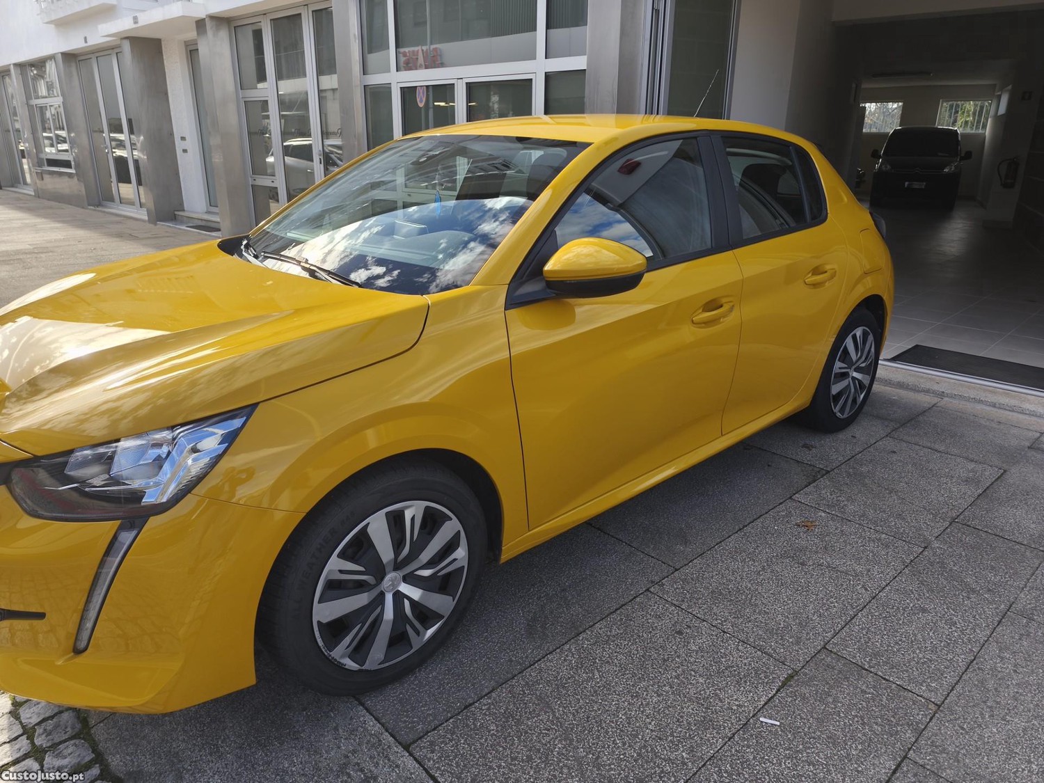 Peugeot 208 1.2 Active Pack — fotografia 6