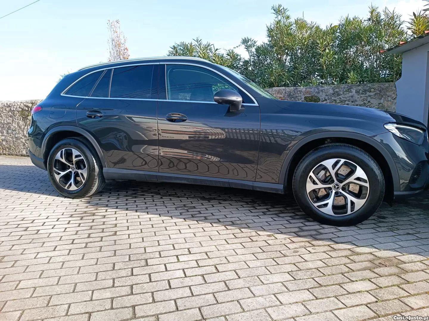 Mercedes-Benz GLC 300 E 4matic - 23 — photo 3