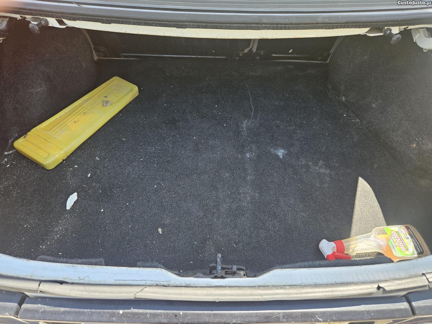 Ford Sierra 1.6 — fotografia 4