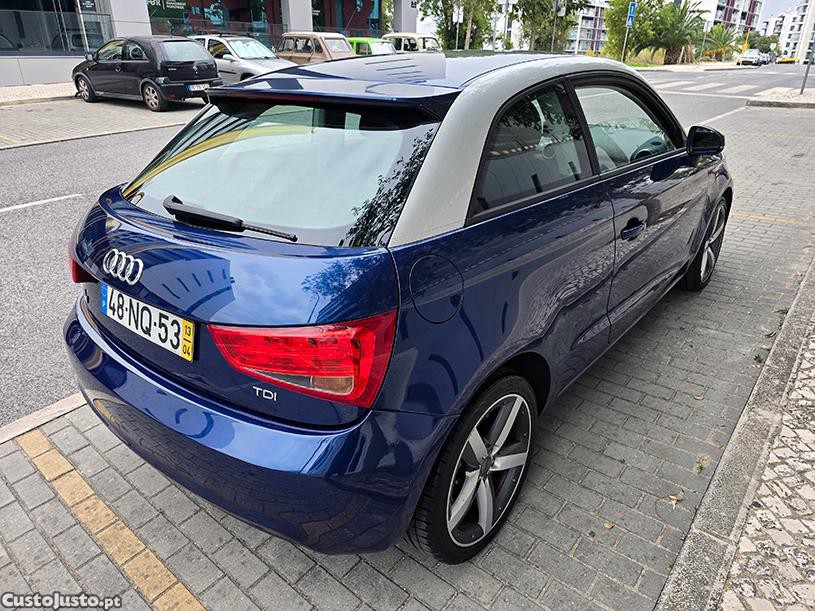 Audi A1 1.6 TDI Design — fotografia 8