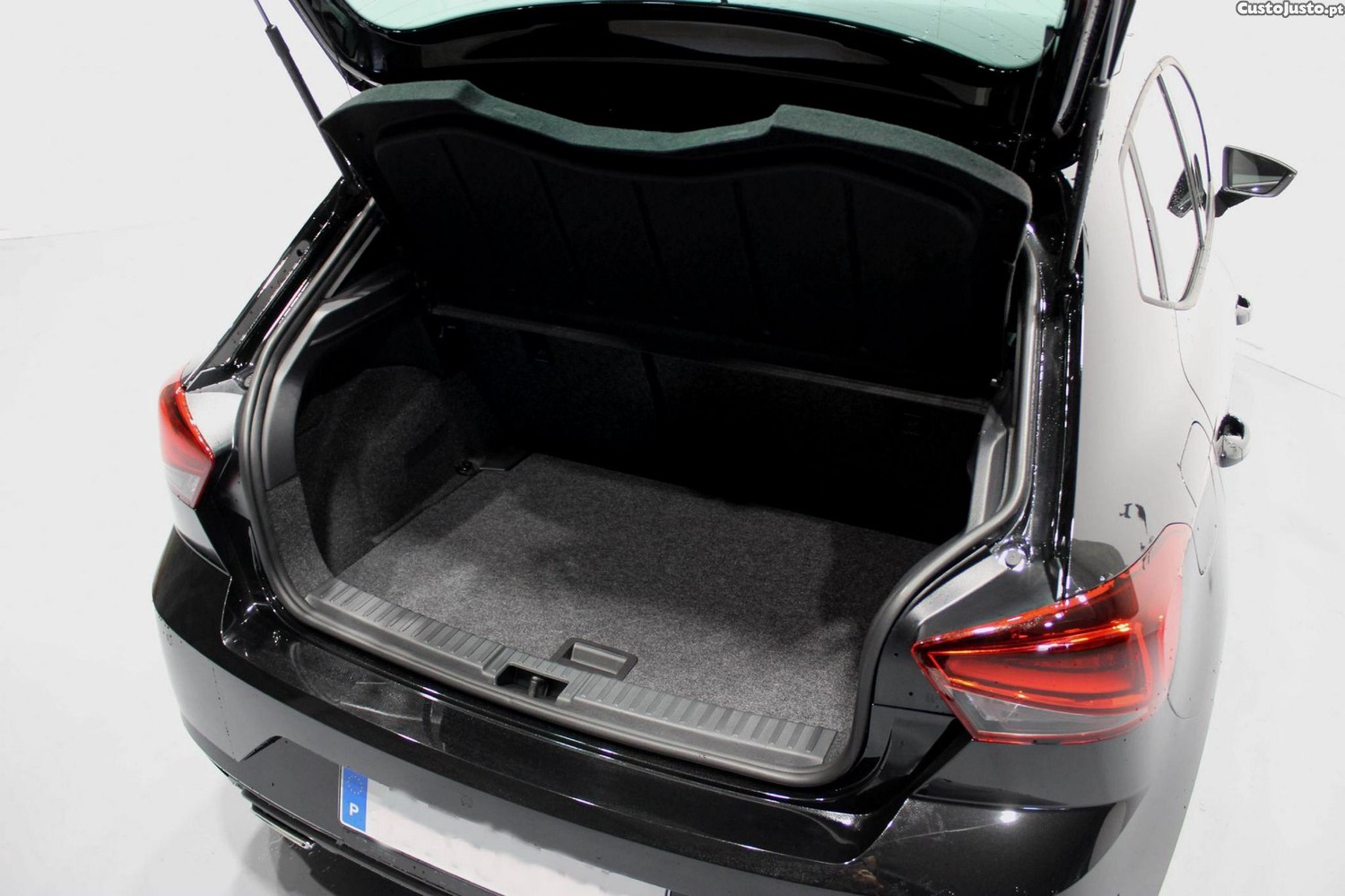 SEAT Ibiza 1.0 TSI FR — fotografia 21
