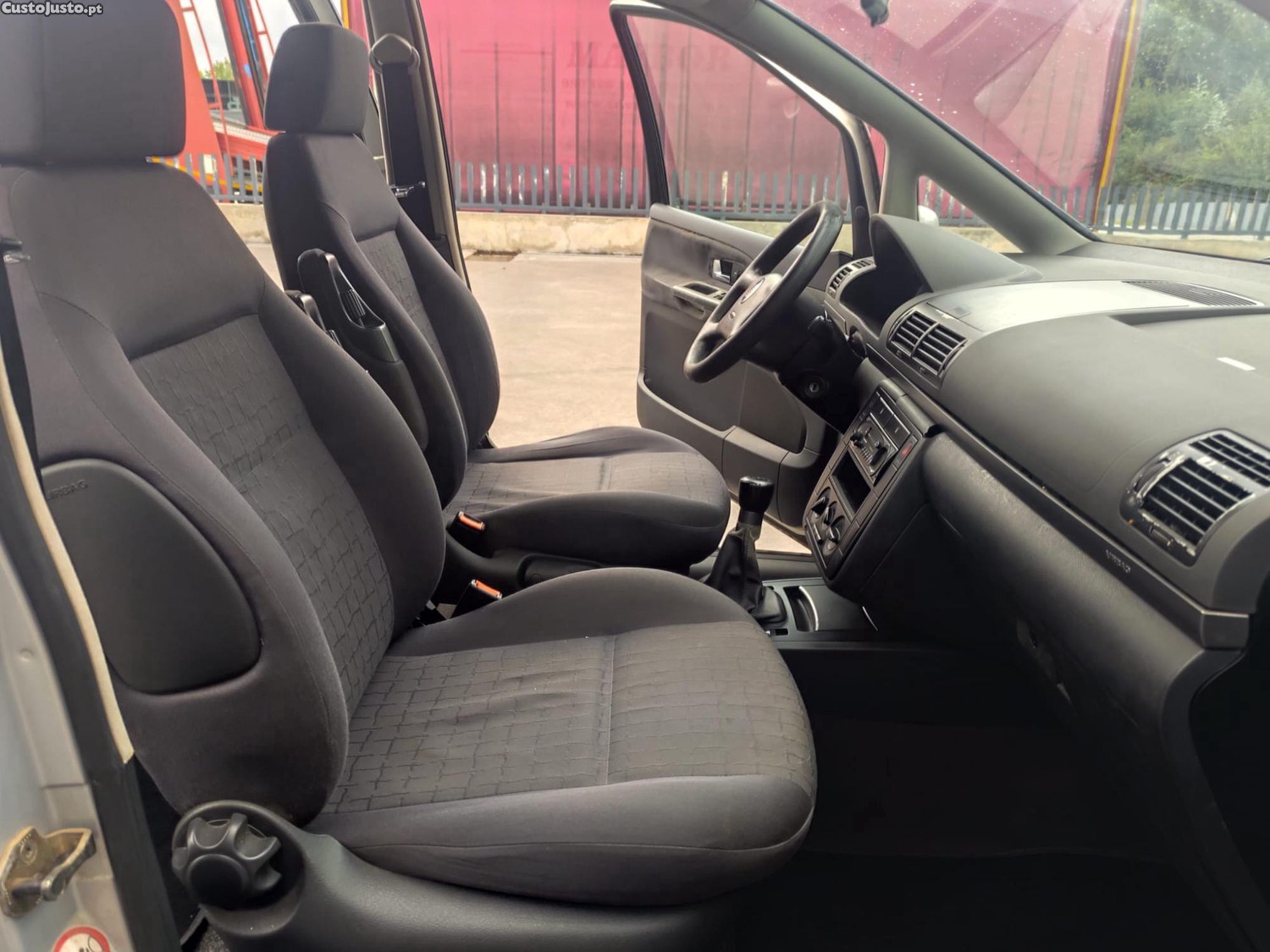 SEAT Alhambra 1.9 — fotografia 9