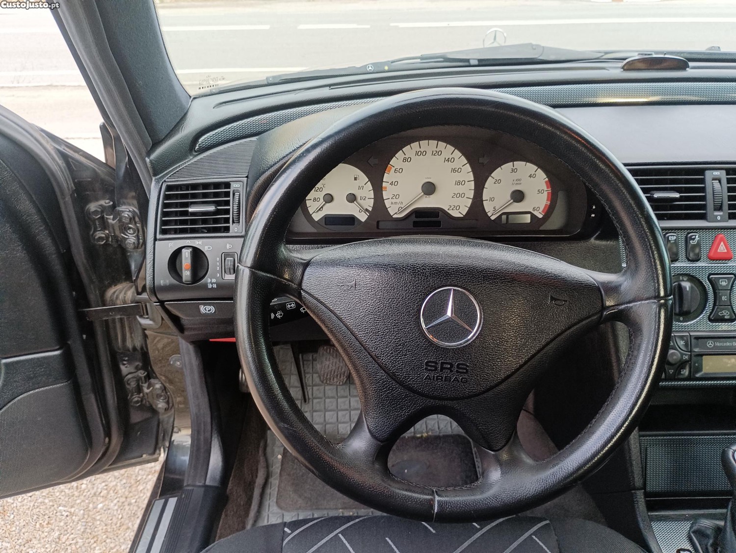 Mercedes-Benz C 220 CDI SPORT NACIONAL — fotografia 3