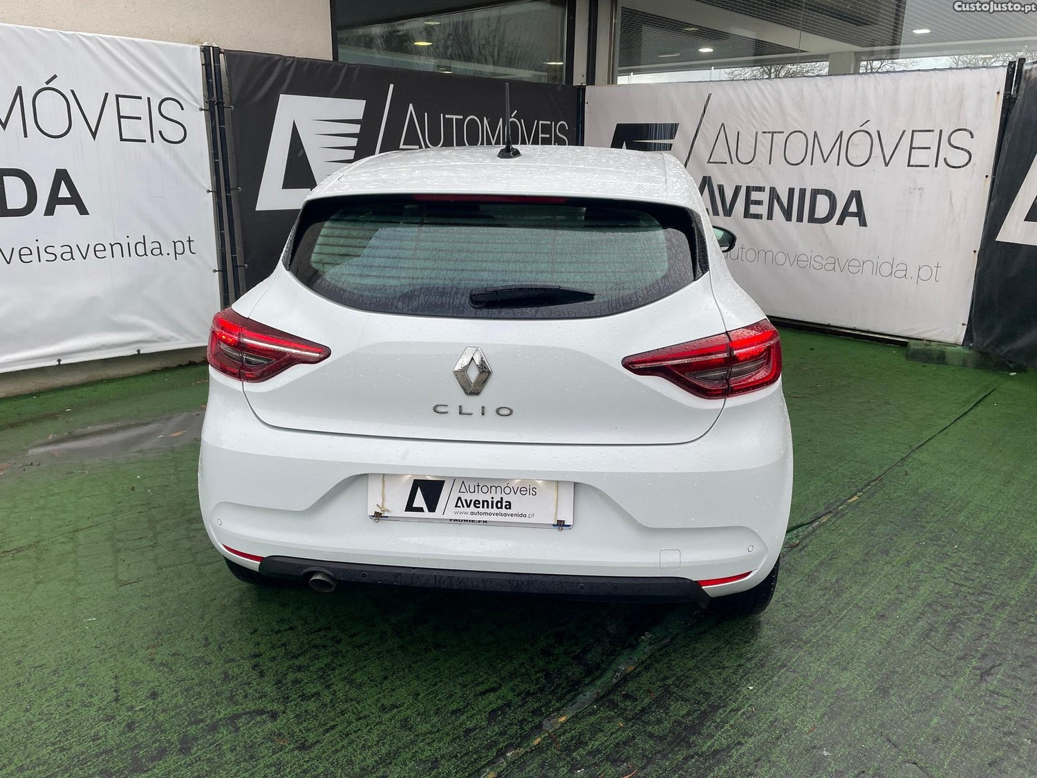 Renault Clio 1.0 SCe Zen — fotografia 11