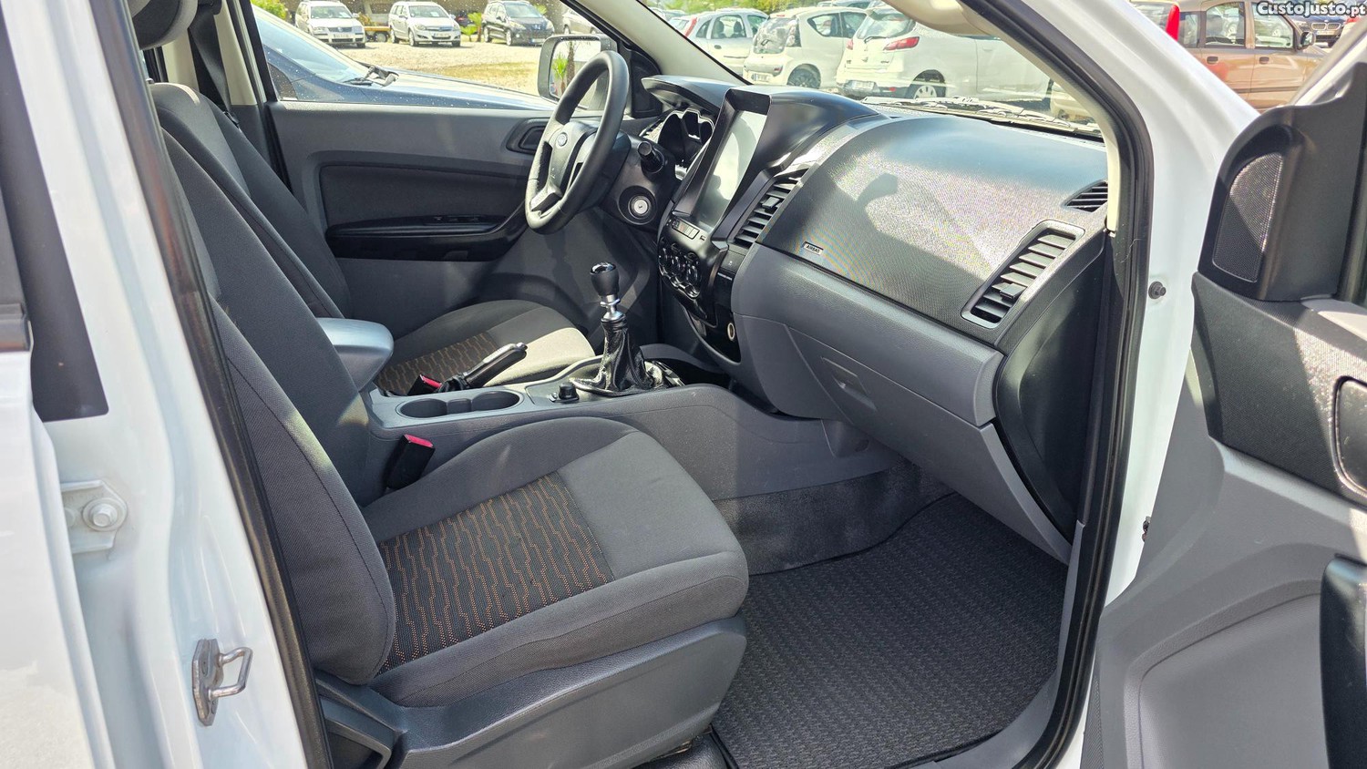 Ford Ranger Double Cab 2.2 TDCi 125cv — fotografia 3