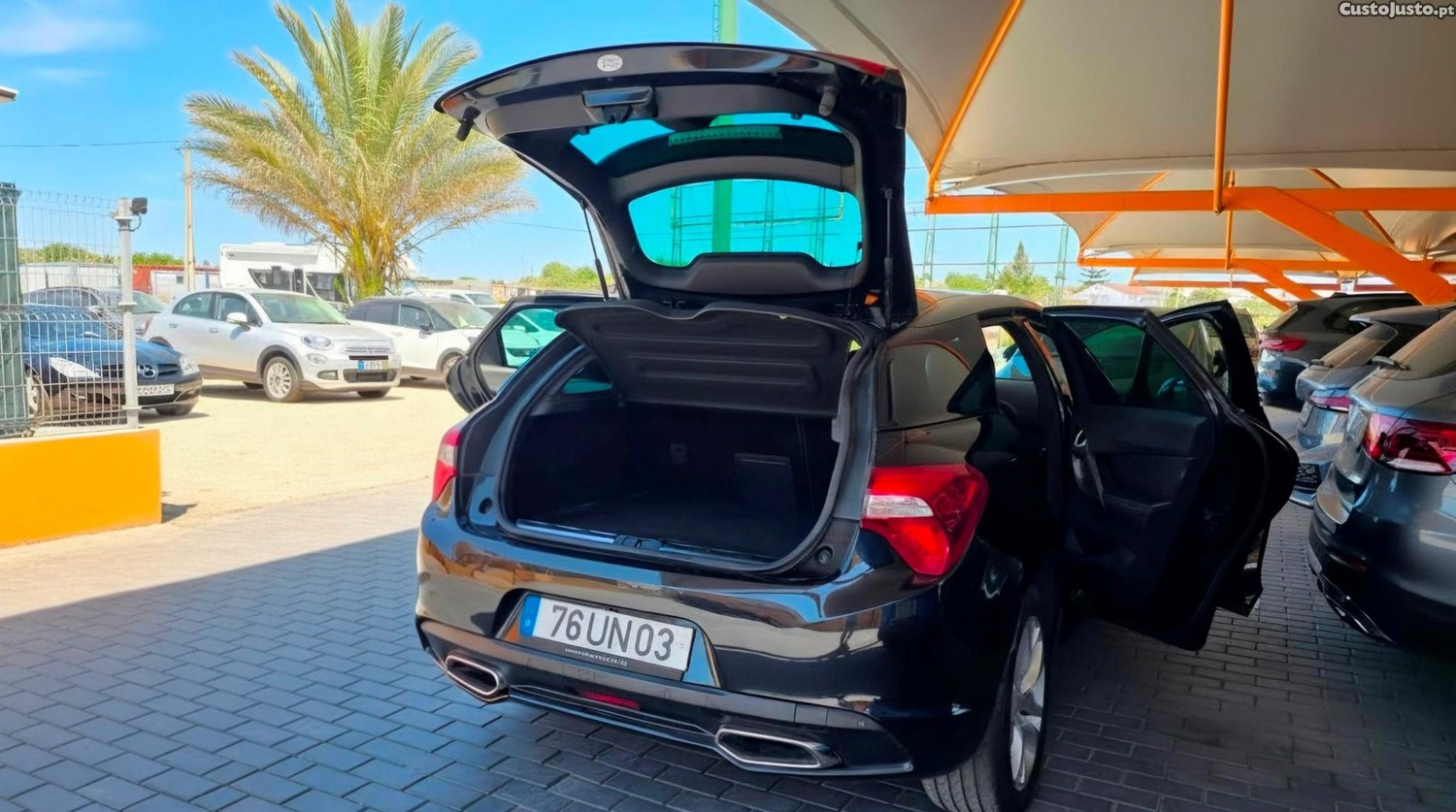 Citroën DS5 2.0 HDi Hybrid4 Sport Chic CMP6 — fotografia 15