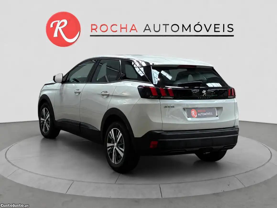 Peugeot 3008 PureTech 130 Stop & Start GPF EAT8 Allure Pack — fotografia 3