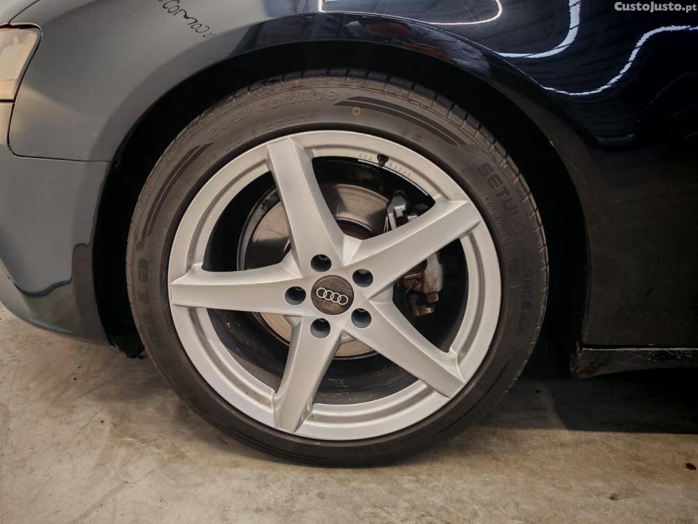 Audi A4 2.0 TDI — fotografia 4