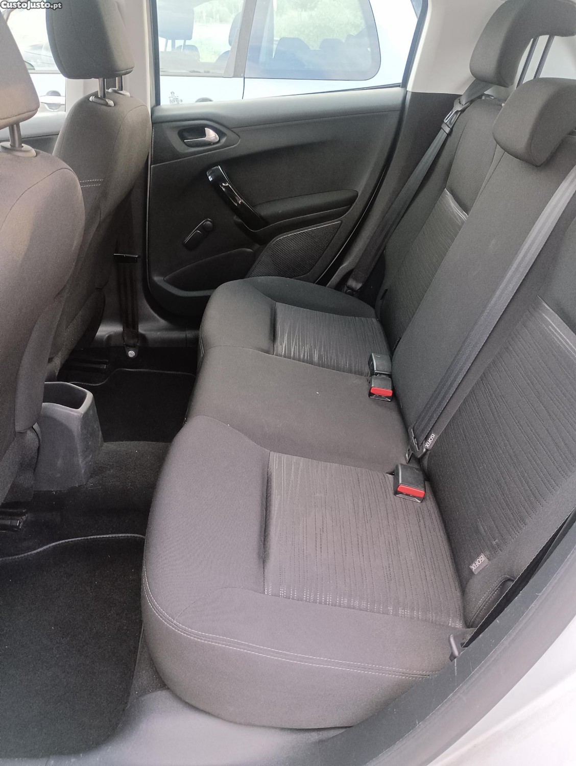 Peugeot 208 1.2 VTi 82 CV NACIONAL — fotografia 4
