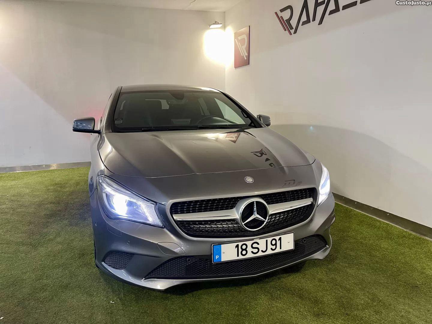 Mercedes-Benz CLA 180 D shooting brake aut. — fotografia 25