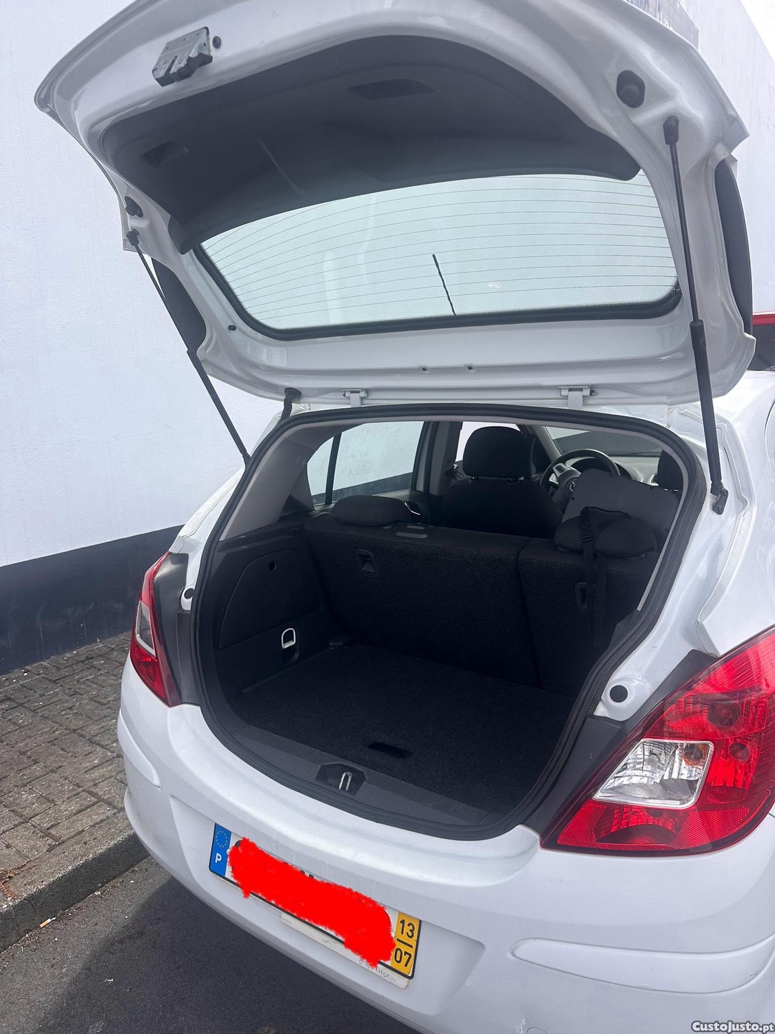 Opel Corsa 1.2 - 13 foto 2