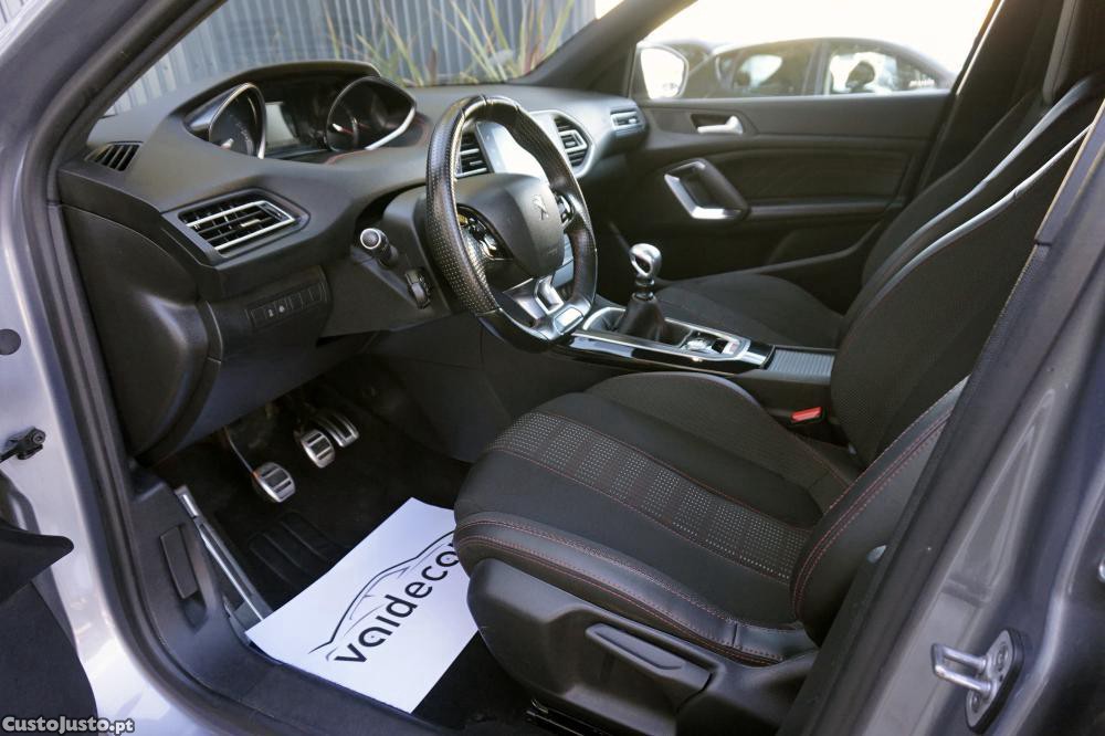 Peugeot 308 1.2 PureTech GT Line — fotografia 17