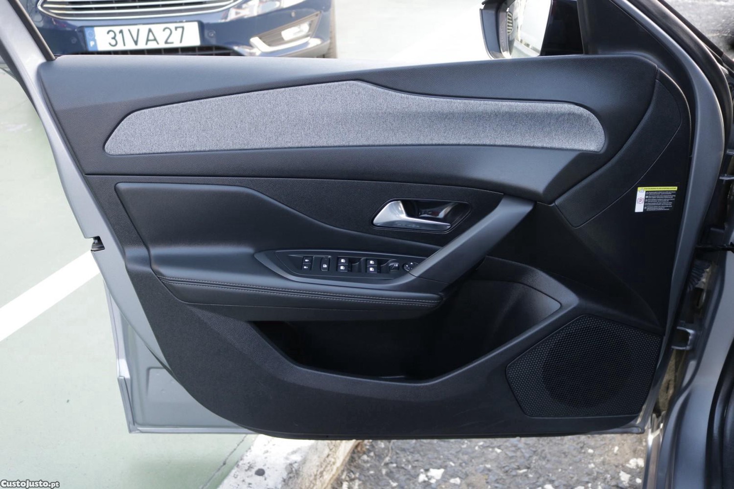 Peugeot 308 SW 1.6 Hybrid Allure Pack e-EAT8 180cv — fotografia 29