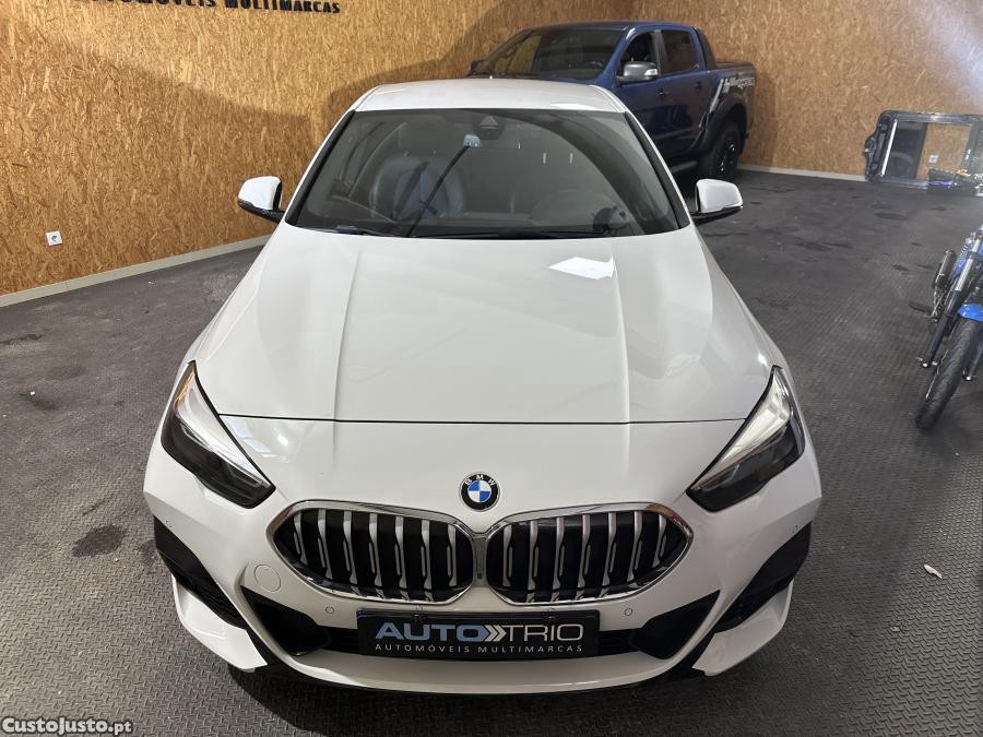 BMW 216 d Pack Desportivo M — fotografia 20