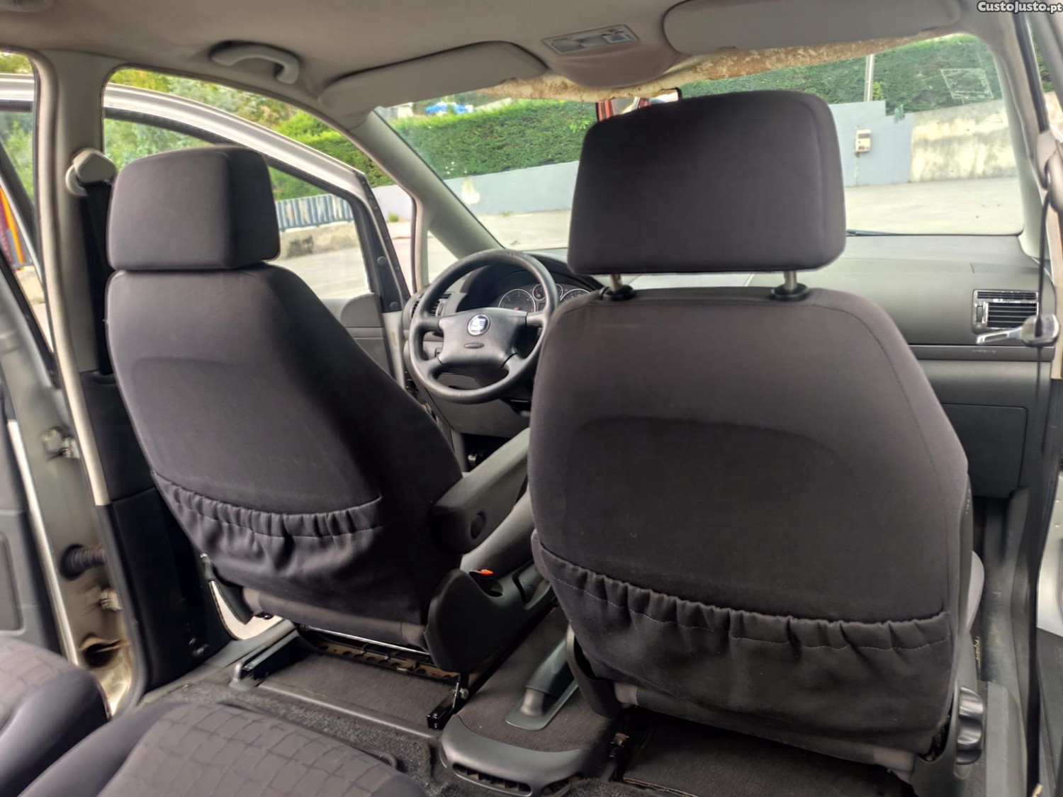 SEAT Alhambra 1.9 — fotografia 8