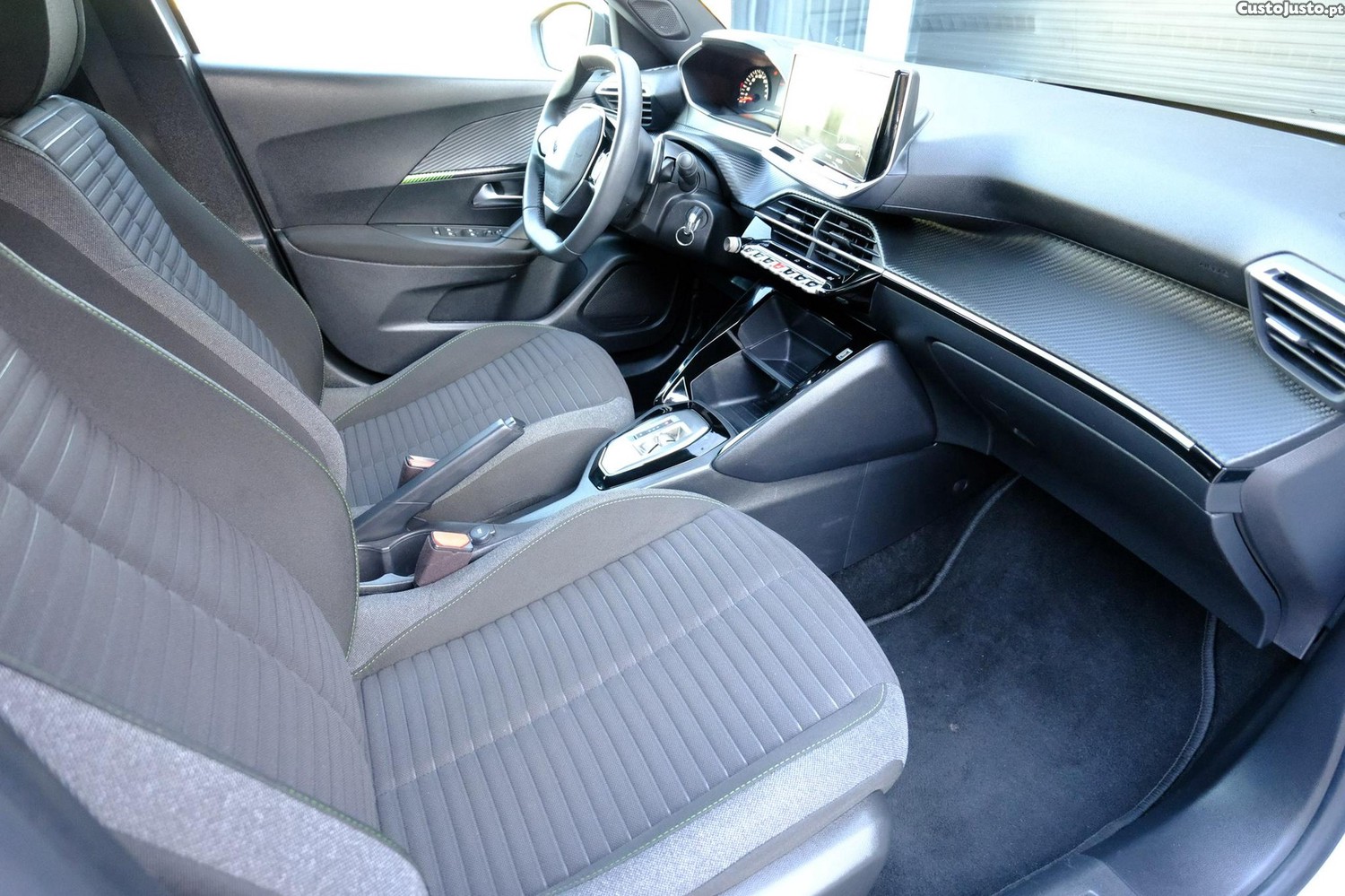 Peugeot 2008 1.5 BlueHdi Style 130cv — fotografia 17